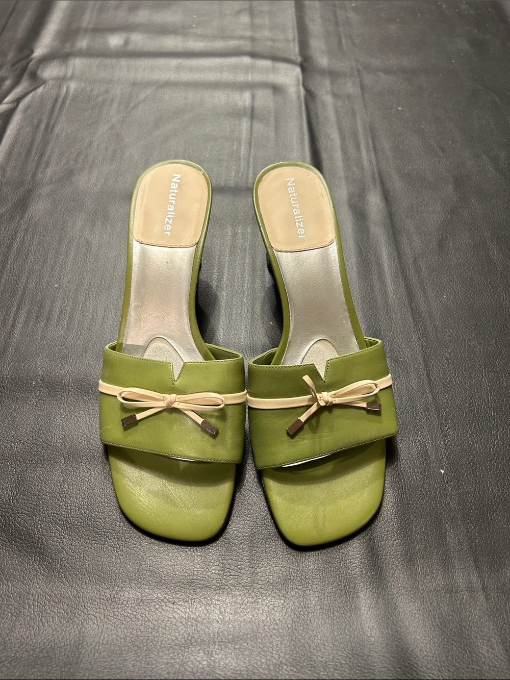 Naturalizer Olive Green and Cream Bow Slide Mules - Picture 2 of 6